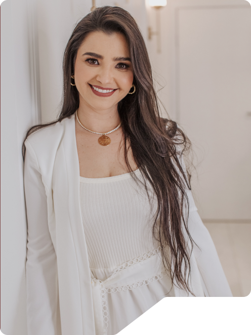 Dra. Thamara Ayres em sua clínica em Araguari MG